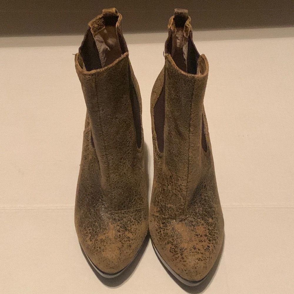 Michael Kors Heeled Boots - Picture 7 of 7